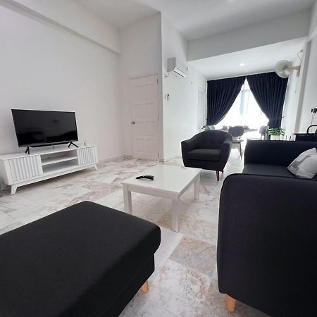 Lui Lui Comfy Condo In Great Location กัวห์ ภายนอก รูปภาพ