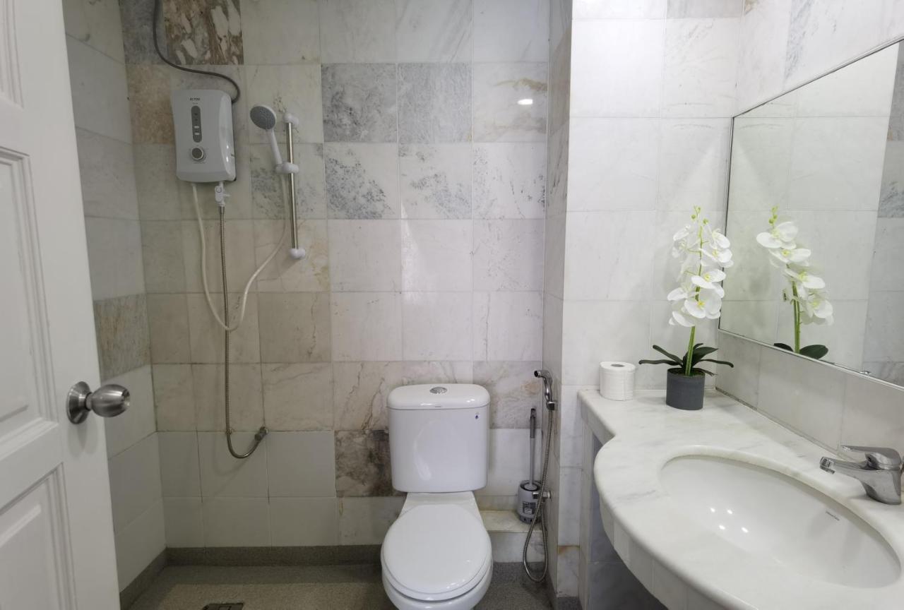 Lui Lui Comfy Condo In Great Location กัวห์ ภายนอก รูปภาพ